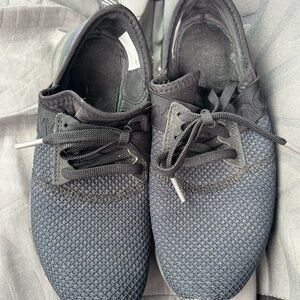 New Balance Women’s Black Knit Lace-Up Athletic Sneakers